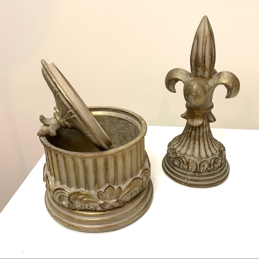 Fleur de Lis Home Accents Decor - Picture 2 of 10